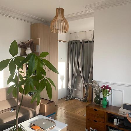 Appartement Ensoleille, Central Et Tout Equipe Avec Vue Tour Eiffel Et Pantheon ปารีส ภายนอก รูปภาพ