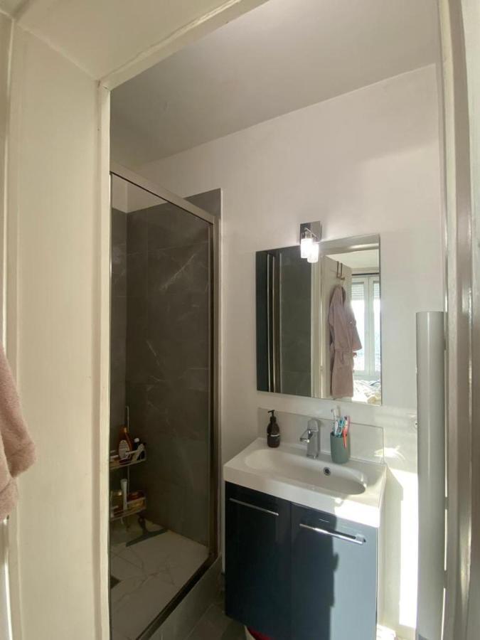Appartement Ensoleille, Central Et Tout Equipe Avec Vue Tour Eiffel Et Pantheon ปารีส ภายนอก รูปภาพ